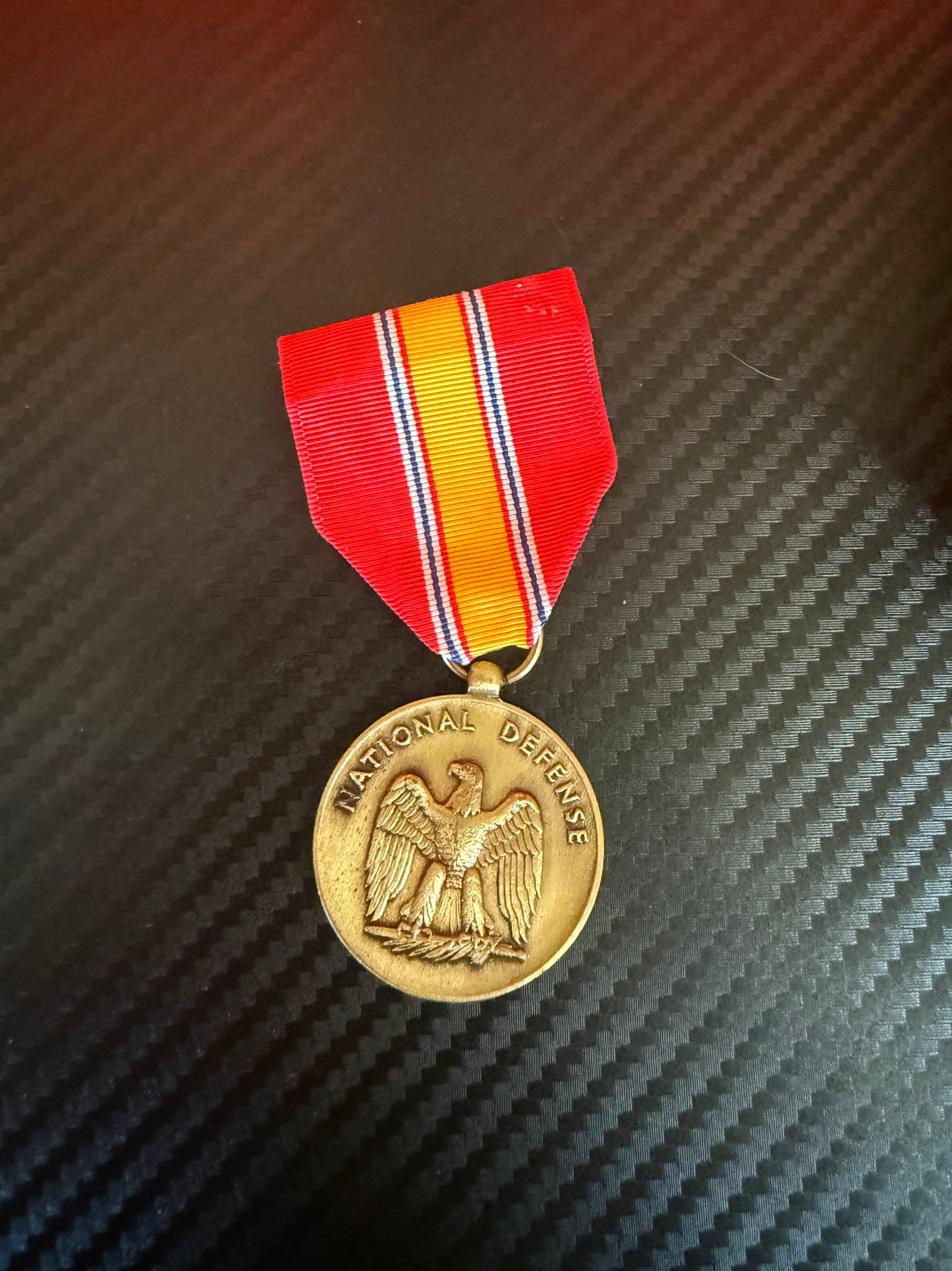 Vietnam era marine Corps issue medal pin and ribbon