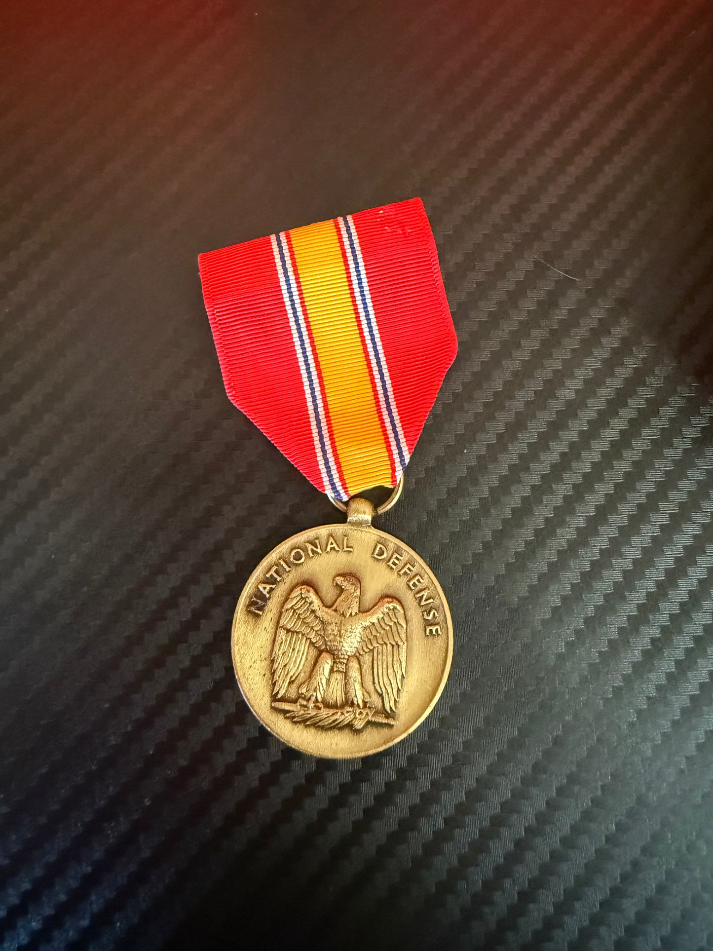 Vietnam era marine Corps issue medal pin and ribbon
